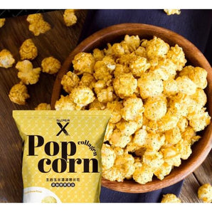 corn soup popcorn in bowl